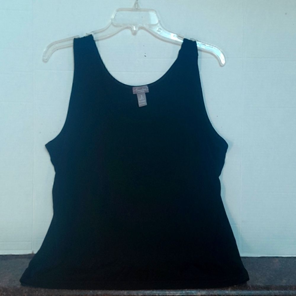 Chico's Travellers Sleeveless Top...Size 3 (XL).